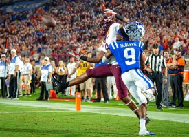 DURHAM, NC - SEPTEMBER 29: Virginia Tech Hokies wide receiver Phil Patterson (8) makes a one-handed touchdown as Duke Blue Devils safety Jeremy McDuffie (9) loses his helmet during an ACC regular season game on September 29, 2018, at Wallace Wade Stadium in Durham, NC. Virginia Tech won 31-14. (Photo by Jay Anderson/Icon Sportswire)